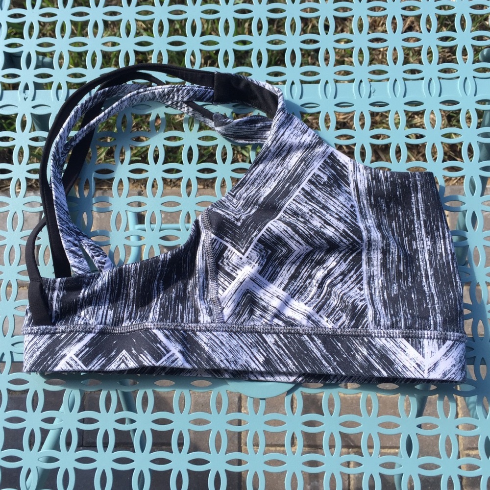Sold Lululemon Energy Bra - Picture 3 of 7